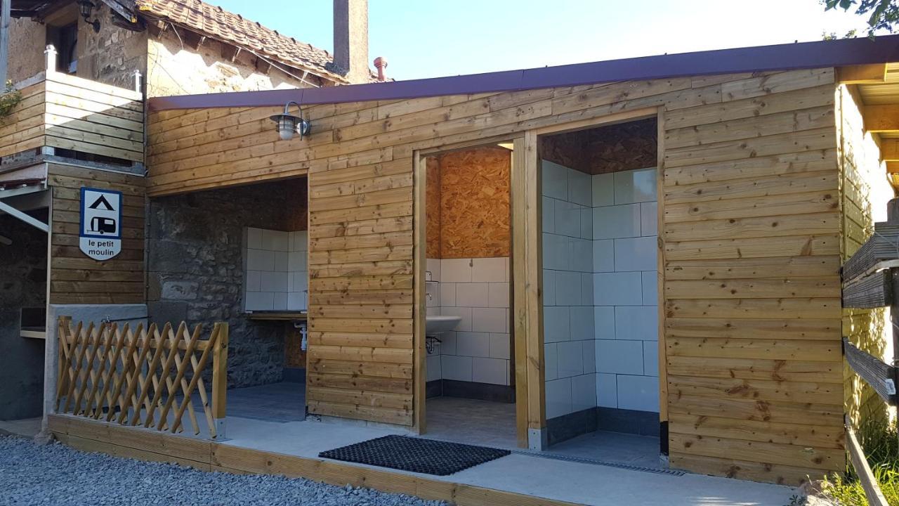 Le Petit Moulin Bed and Breakfast Saint-Hilaire  Exteriör bild