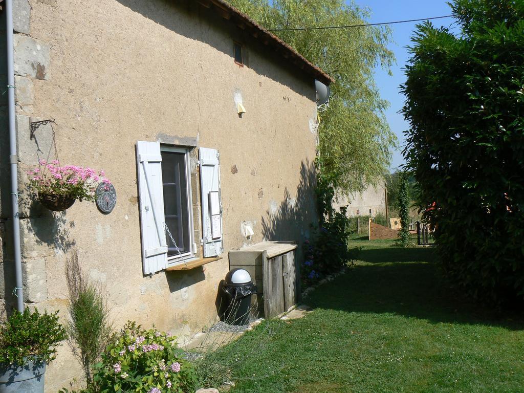 Le Petit Moulin Bed and Breakfast Saint-Hilaire  Exteriör bild