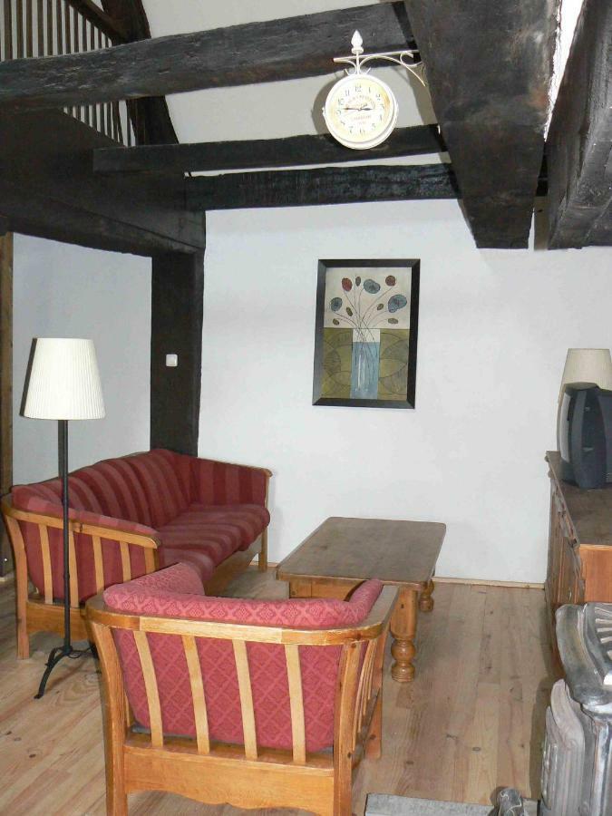 Le Petit Moulin Bed and Breakfast Saint-Hilaire  Exteriör bild