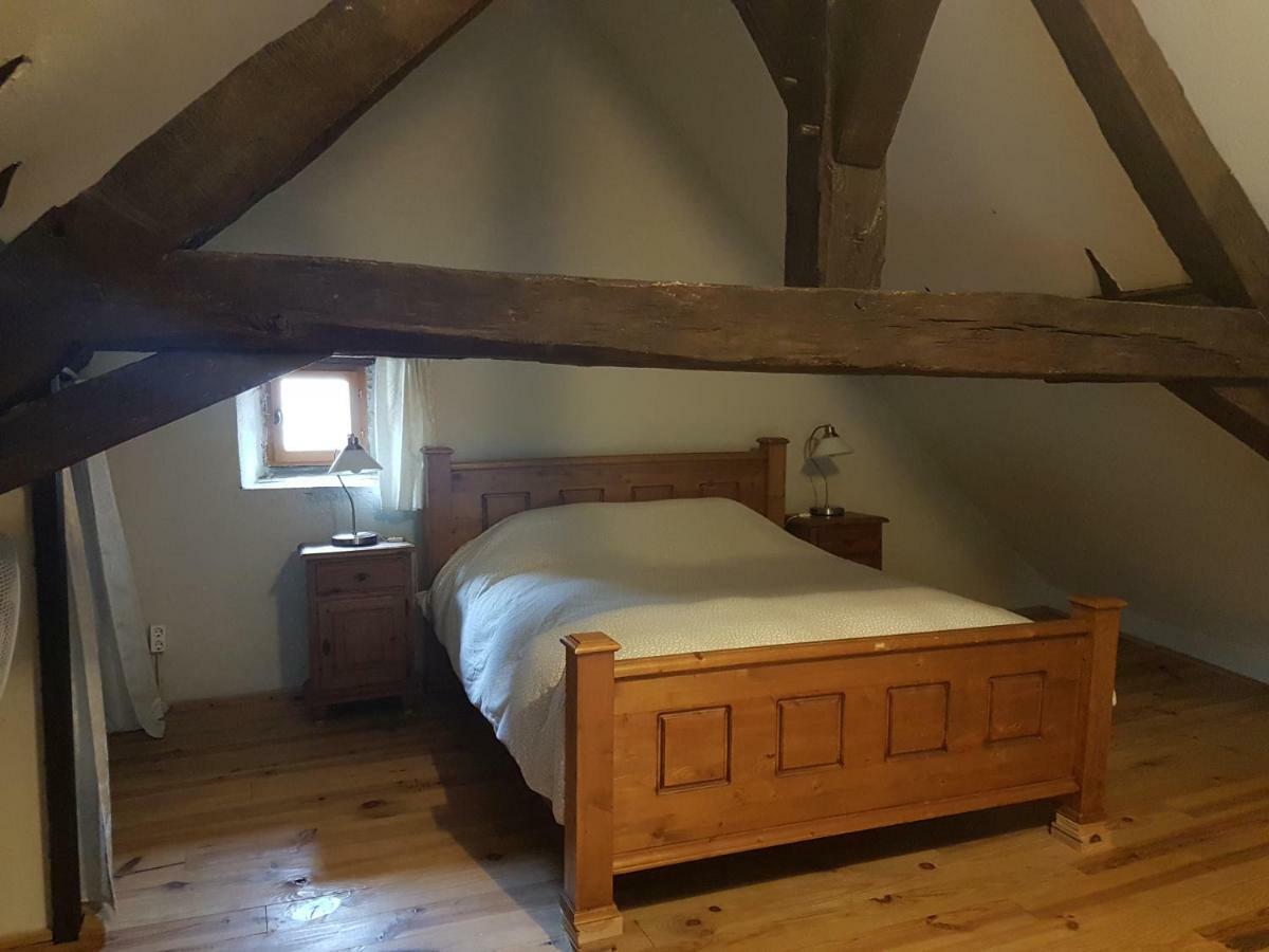 Le Petit Moulin Bed and Breakfast Saint-Hilaire  Exteriör bild