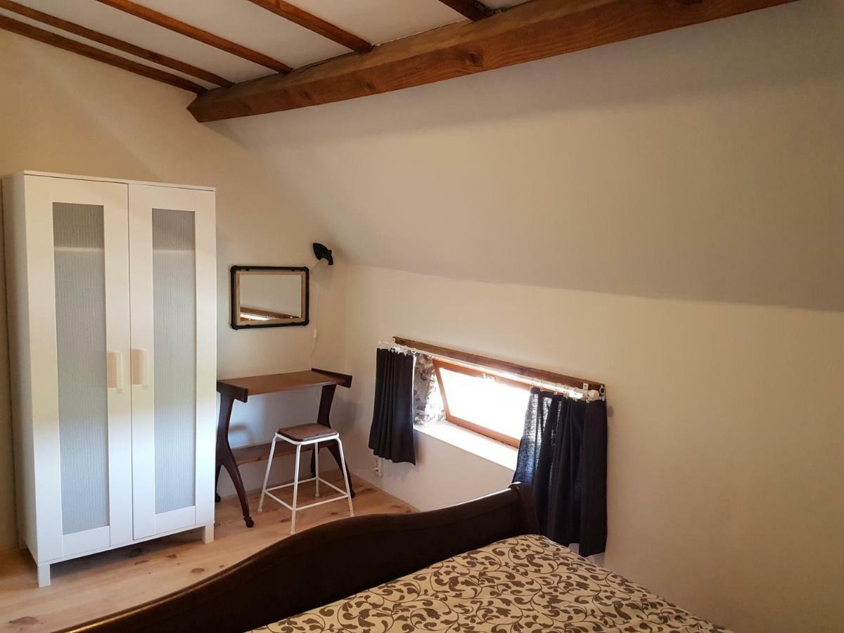 Le Petit Moulin Bed and Breakfast Saint-Hilaire  Exteriör bild