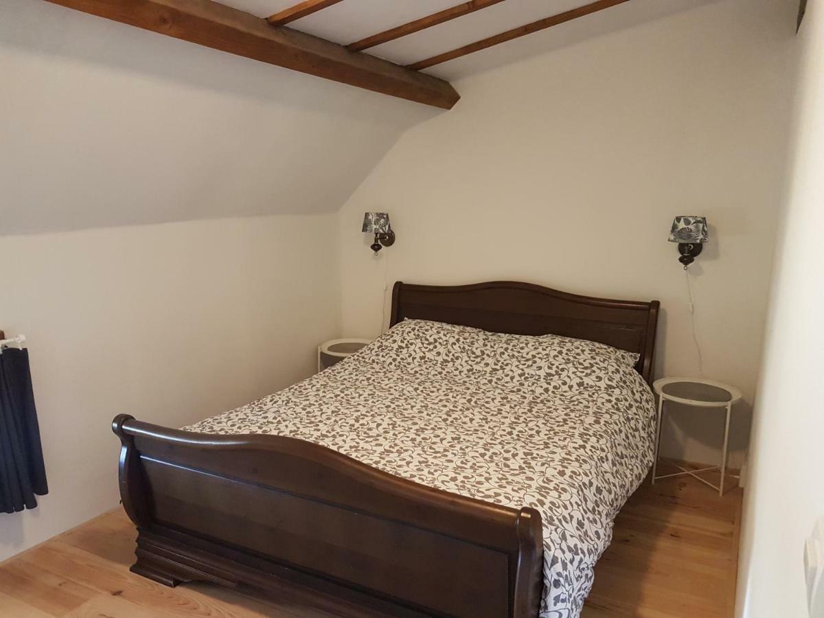 Le Petit Moulin Bed and Breakfast Saint-Hilaire  Exteriör bild